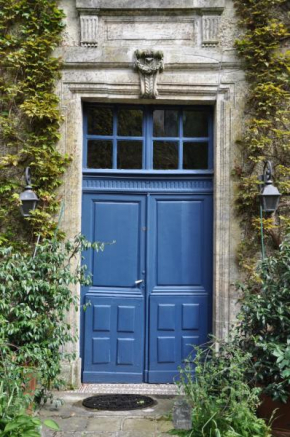 Appartement dans belle demeure ancienne B&B centre de Bayeux vue cathédrale proche plages du débarquement